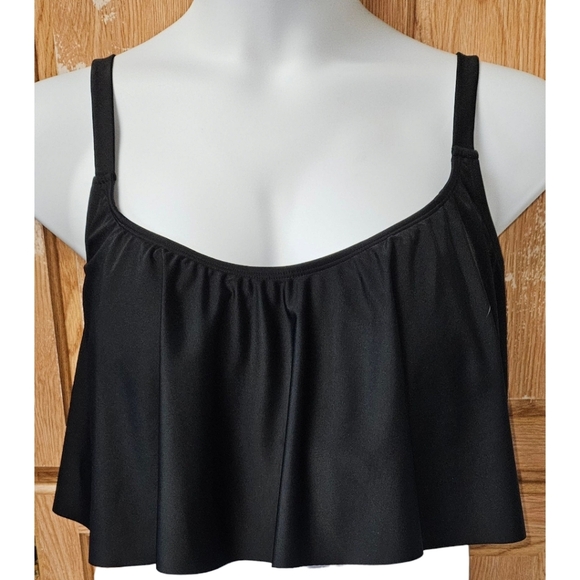 TORRIDS Flirt Collection Plus Size Wireless Black Straight Flounce Bikini Top 4X - Picture 3 of 16